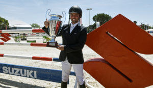 Lee más sobre el artículo Equitación: Los uruguayos Juan Serra y Marcelo Chirico continúan conquistando Europa